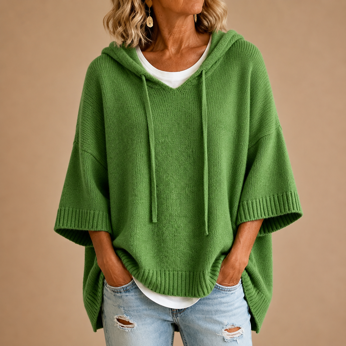 Mirella | Poncho in Maglia con Cappuccio